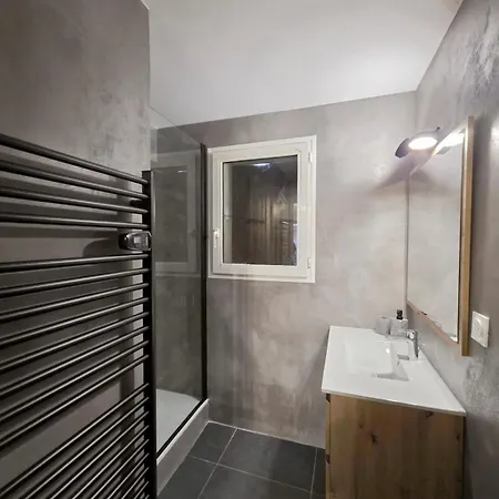 Cozy For 4 People In Allos, Ground Floor Of Daire *
