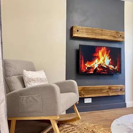 Appartement Cozy For 4 People In Allos, Ground Floor Of Allos